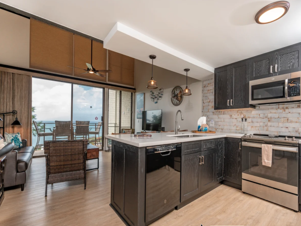 Luxury Maui Retreat in Kahana - Perfect for Large Groups